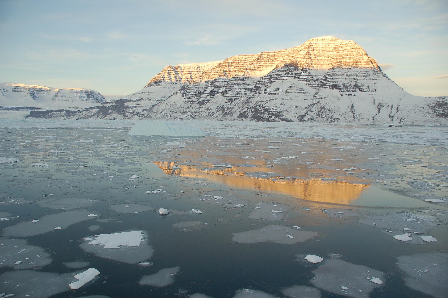 Polar Odyssey between Northeast Greenland & Spitsbergen 