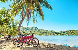 Huahine Iti by e-bike