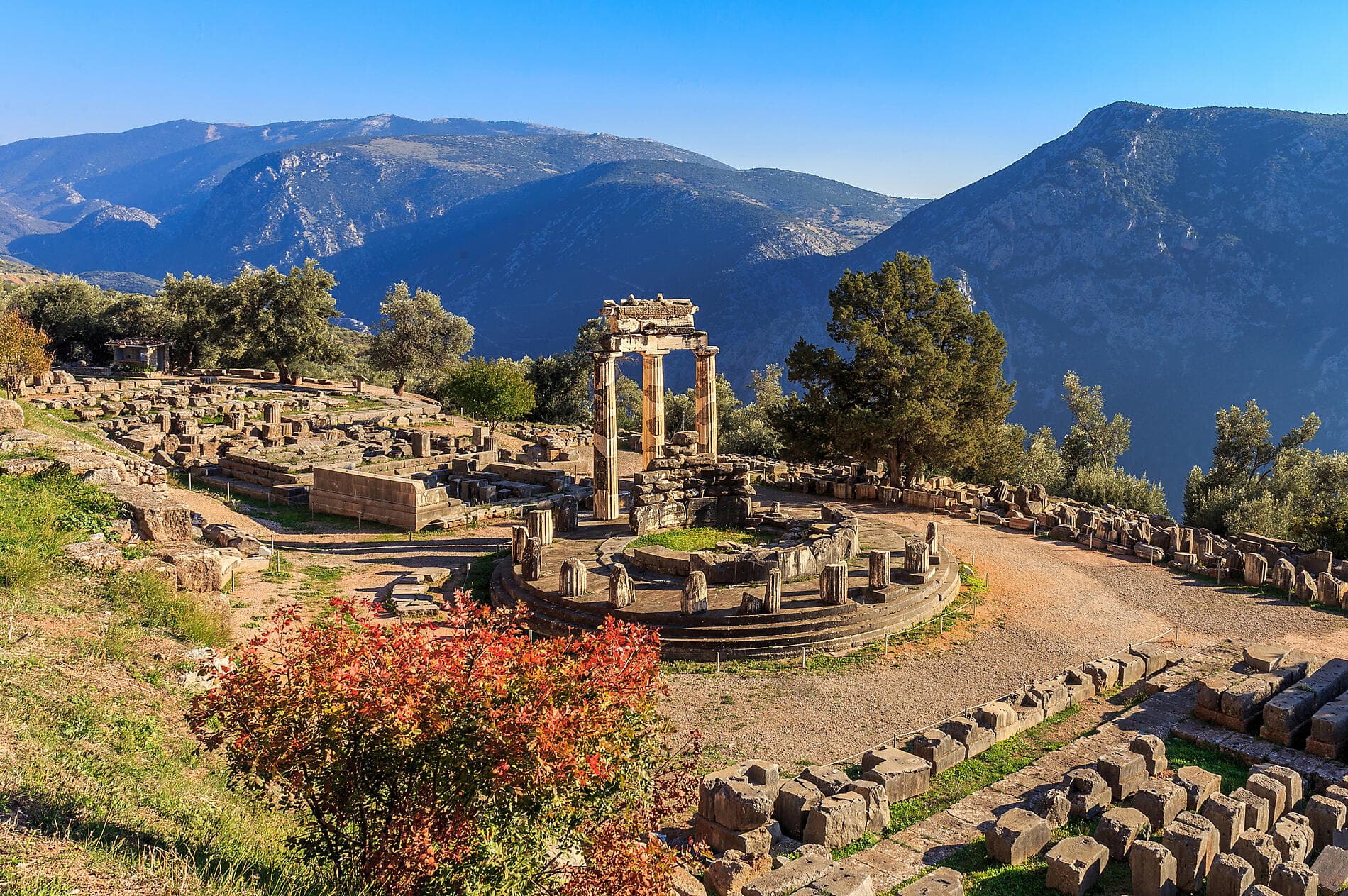 Cruising the Dalmatian Coast and the Ionian Sea: Venice to Athens – with Smithsonian Journeys